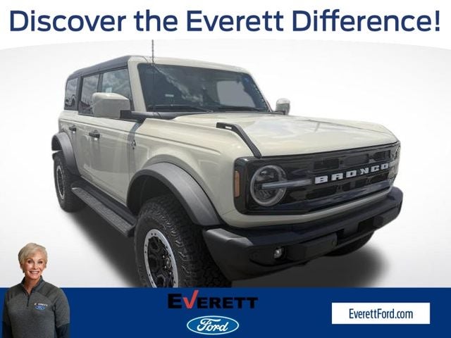 2026 Ford Bronco Outer Banks in Desert Sand — front three-quarter view
