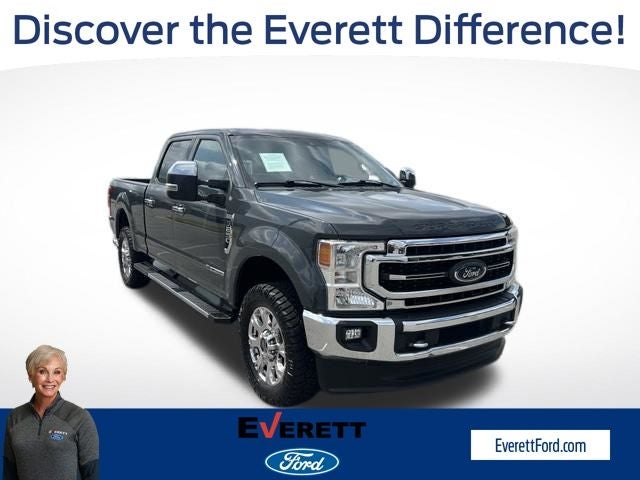 2021 Ford F-250SD Lariat in Gray Metallic — front three-quarter view